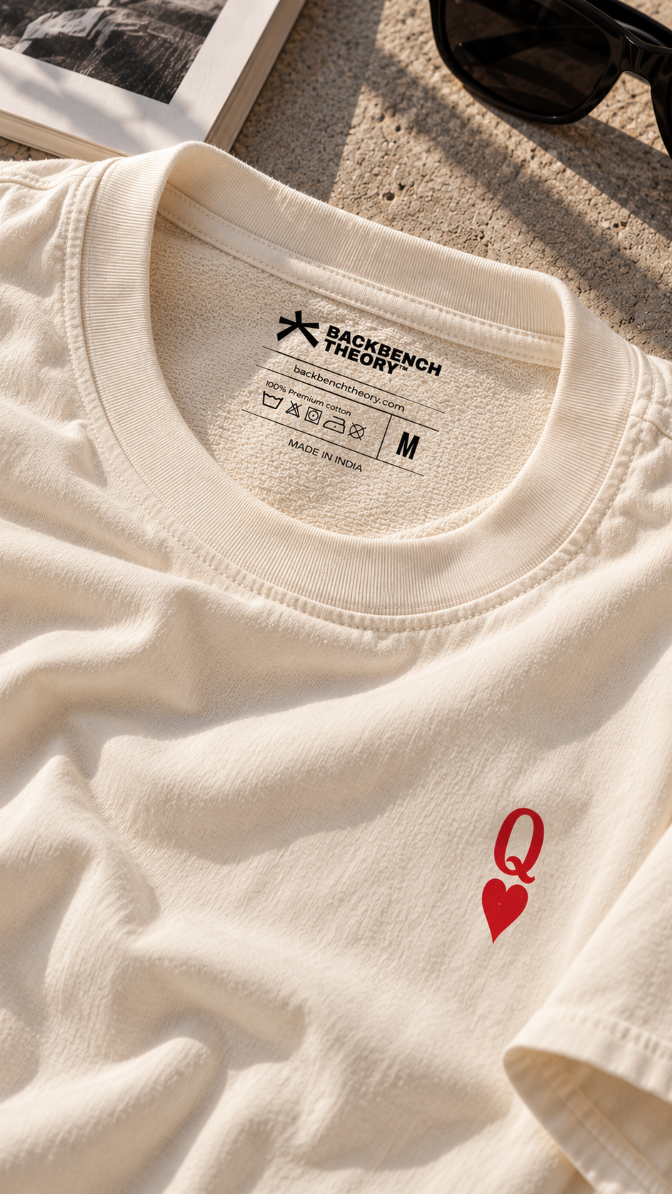 Queen of Hearts Oversized Tee – Off-White